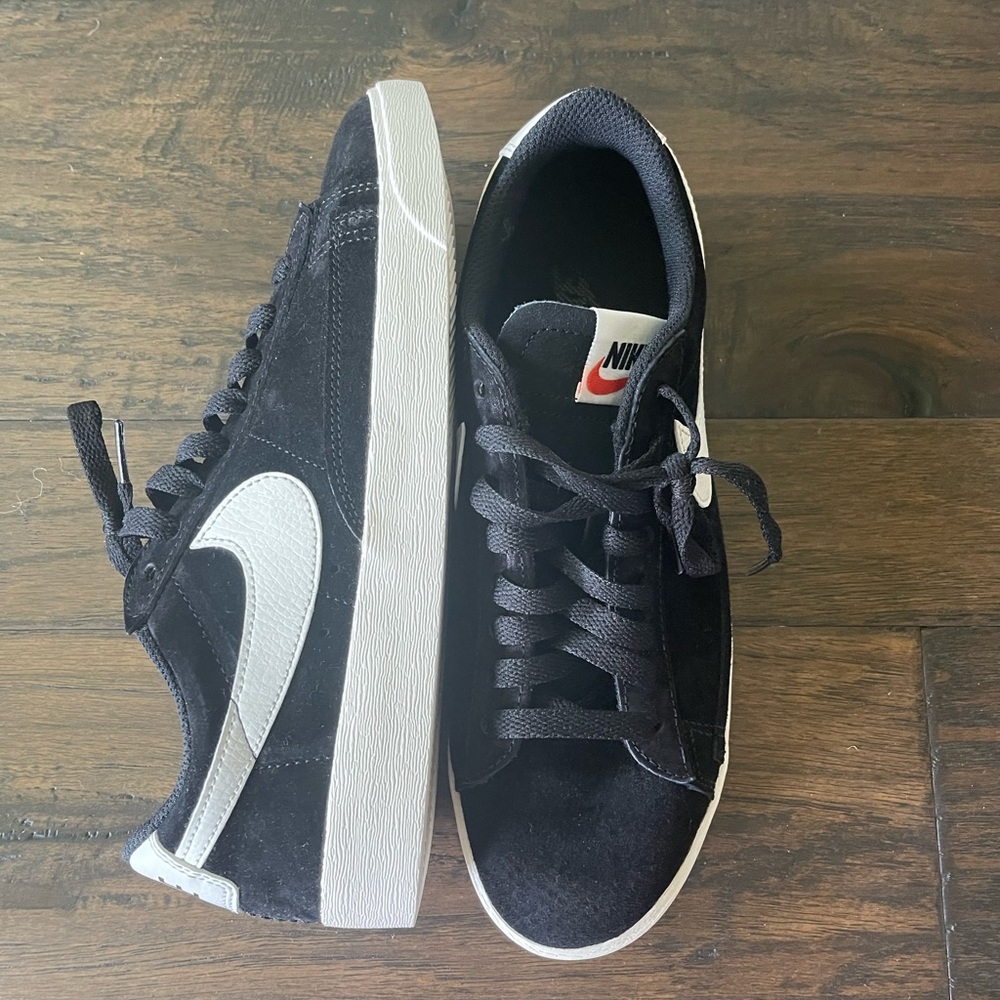Womens Nike Low Blazers